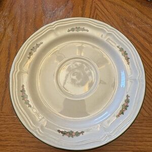 Elegant Cream Floral Dinner Plate